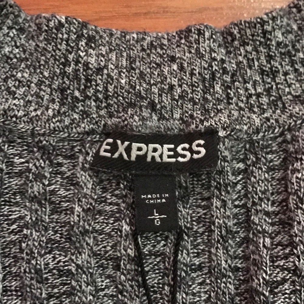 Express sweater - Picture 2 of 2